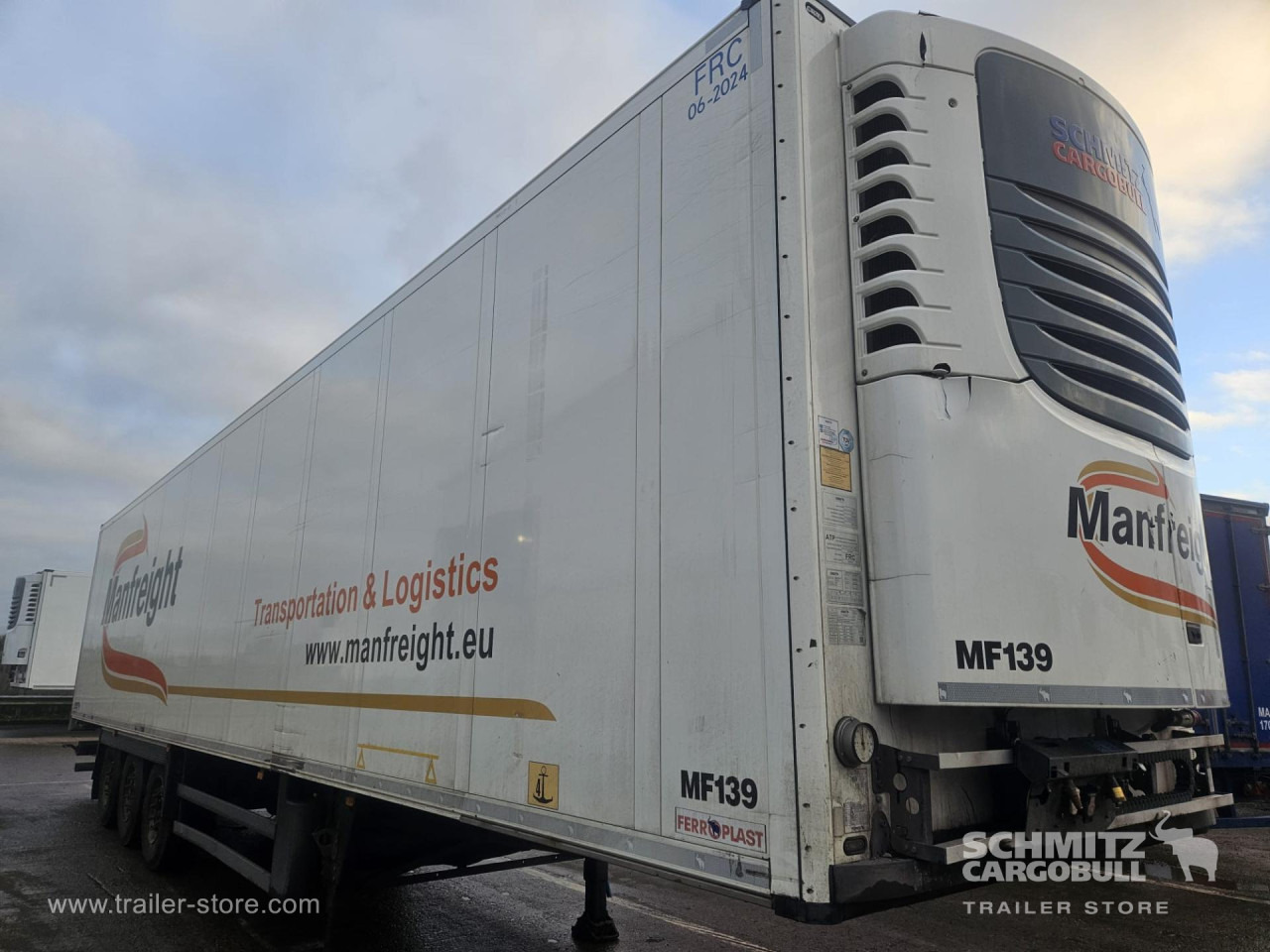 SCHMITZ Reefer Standard - Semirremolque isotérmico: foto 1 SCHMITZ Reefer Standard - Semirremolque isotérmico: foto 1
