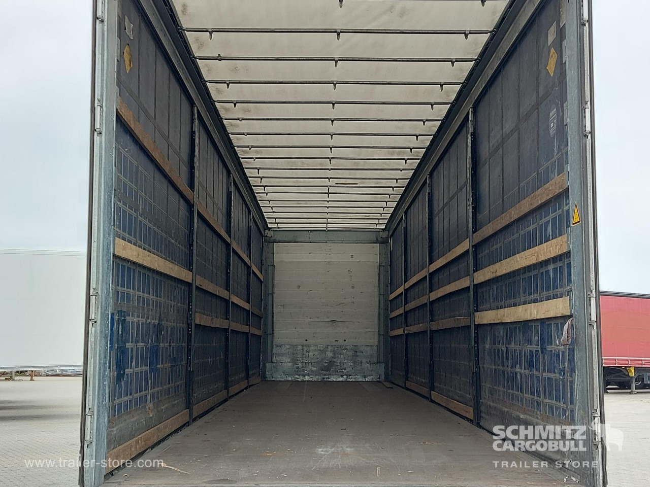 SCHMITZ Curtainsider Mega - Semirremolque lona: foto 4 SCHMITZ Curtainsider Mega - Semirremolque lona: foto 4