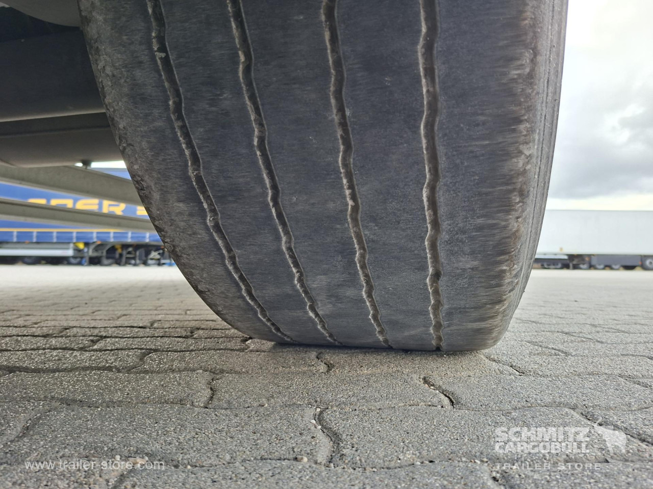 SCHMITZ Reefer Multitemp - Semirremolque isotérmico: foto 5 SCHMITZ Reefer Multitemp - Semirremolque isotérmico: foto 5