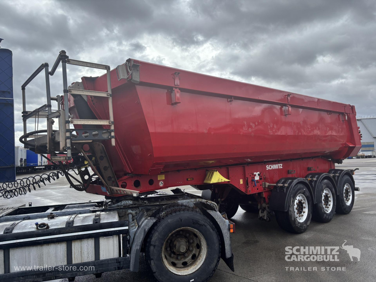 SCHMITZ Tipper Steel half pipe body 25m³ - Semirremolque volquete: foto 4 SCHMITZ Tipper Steel half pipe body 25m³ - Semirremolque volquete: foto 4