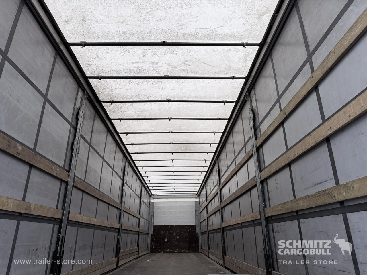 SCHMITZ Curtainsider Standard - Semirremolque lona: foto 2 SCHMITZ Curtainsider Standard - Semirremolque lona: foto 2