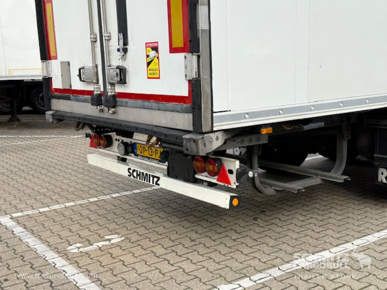 SCHMITZ Oplegger Vries Standard - Semirremolque isotérmico: foto 3 SCHMITZ Oplegger Vries Standard - Semirremolque isotérmico: foto 3