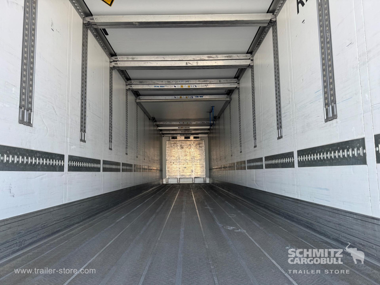 SCHMITZ Reefer Multitemp Double deck - Semirremolque isotérmico: foto 4 SCHMITZ Reefer Multitemp Double deck - Semirremolque isotérmico: foto 4