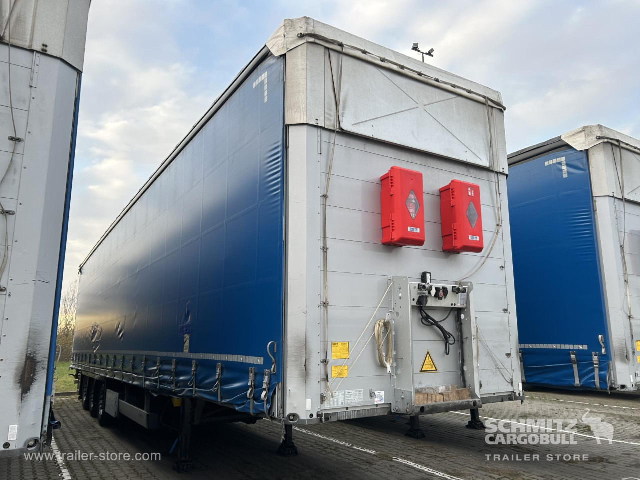 SCHMITZ Curtainsider Mega - Semirremolque lona: foto 1 SCHMITZ Curtainsider Mega - Semirremolque lona: foto 1