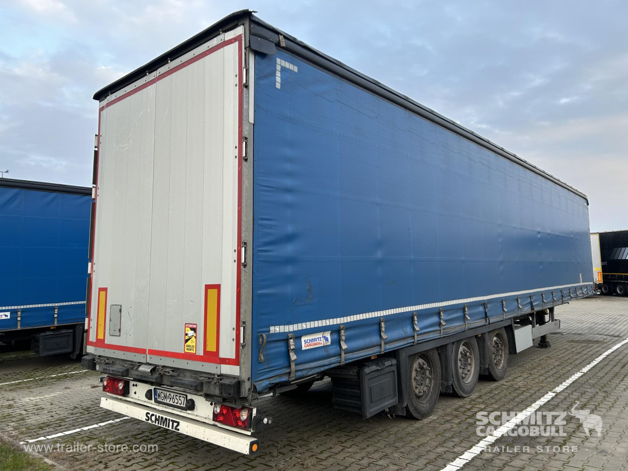 SCHMITZ Curtainsider Mega - Semirremolque lona: foto 2 SCHMITZ Curtainsider Mega - Semirremolque lona: foto 2