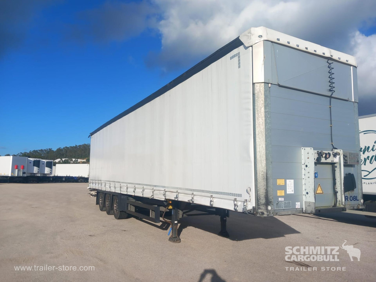 SCHMITZ Curtainsider Mega - Semirremolque lona: foto 1 SCHMITZ Curtainsider Mega - Semirremolque lona: foto 1