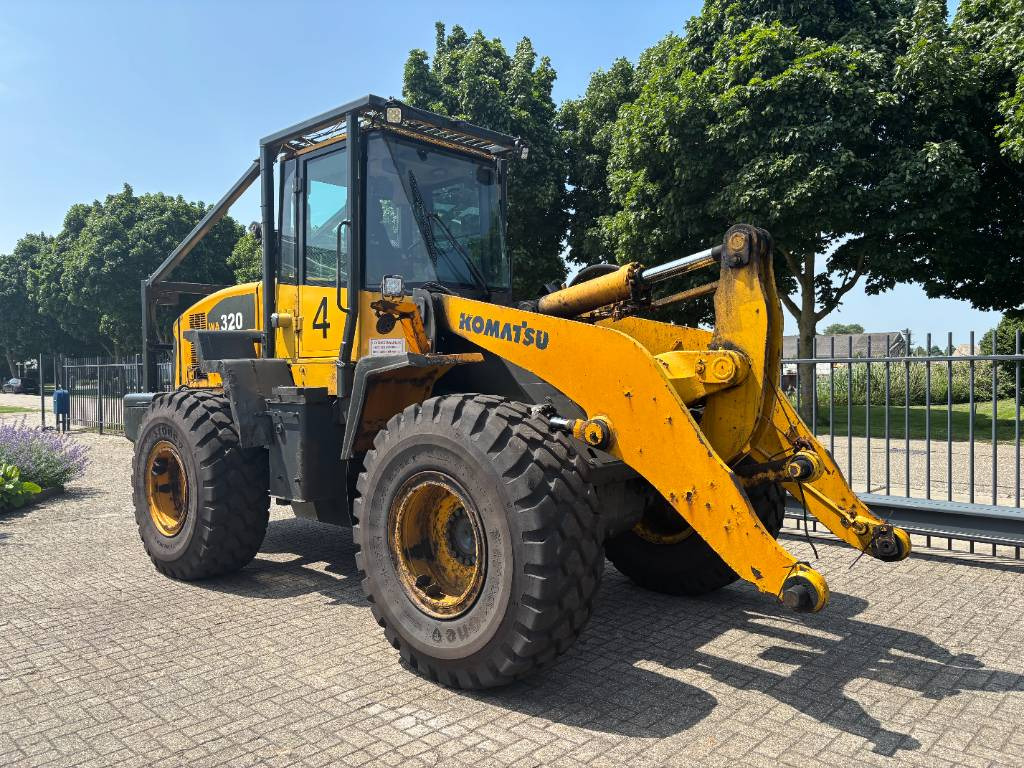 Komatsu WA 320-5 - Cargadora de ruedas: foto 5 Komatsu WA 320-5 - Cargadora de ruedas: foto 5