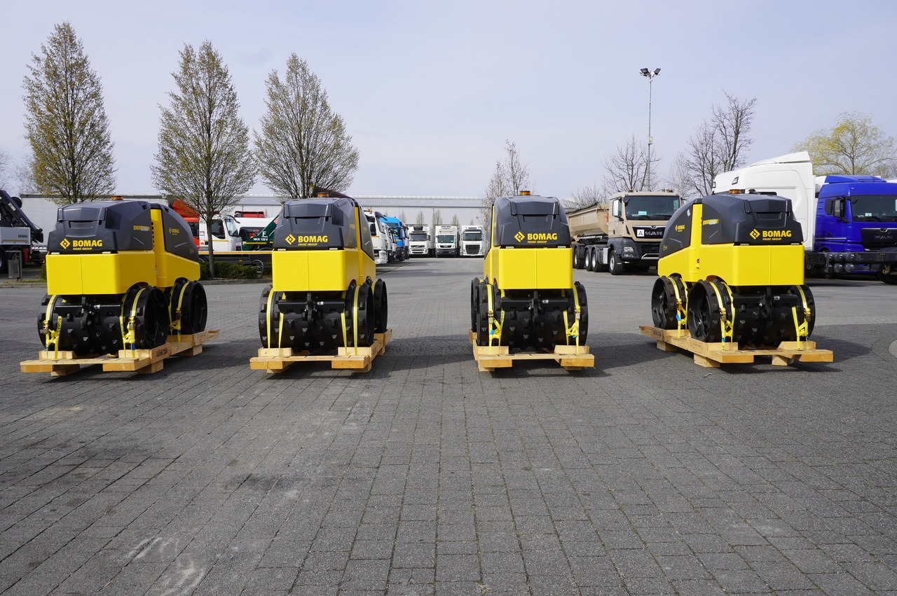 BOMAG BMP 8500 brand-new trench roller / Remote Control / 4 units - Mini compactadora: foto 4 BOMAG BMP 8500 brand-new trench roller / Remote Control / 4 units - Mini compactadora: foto 4