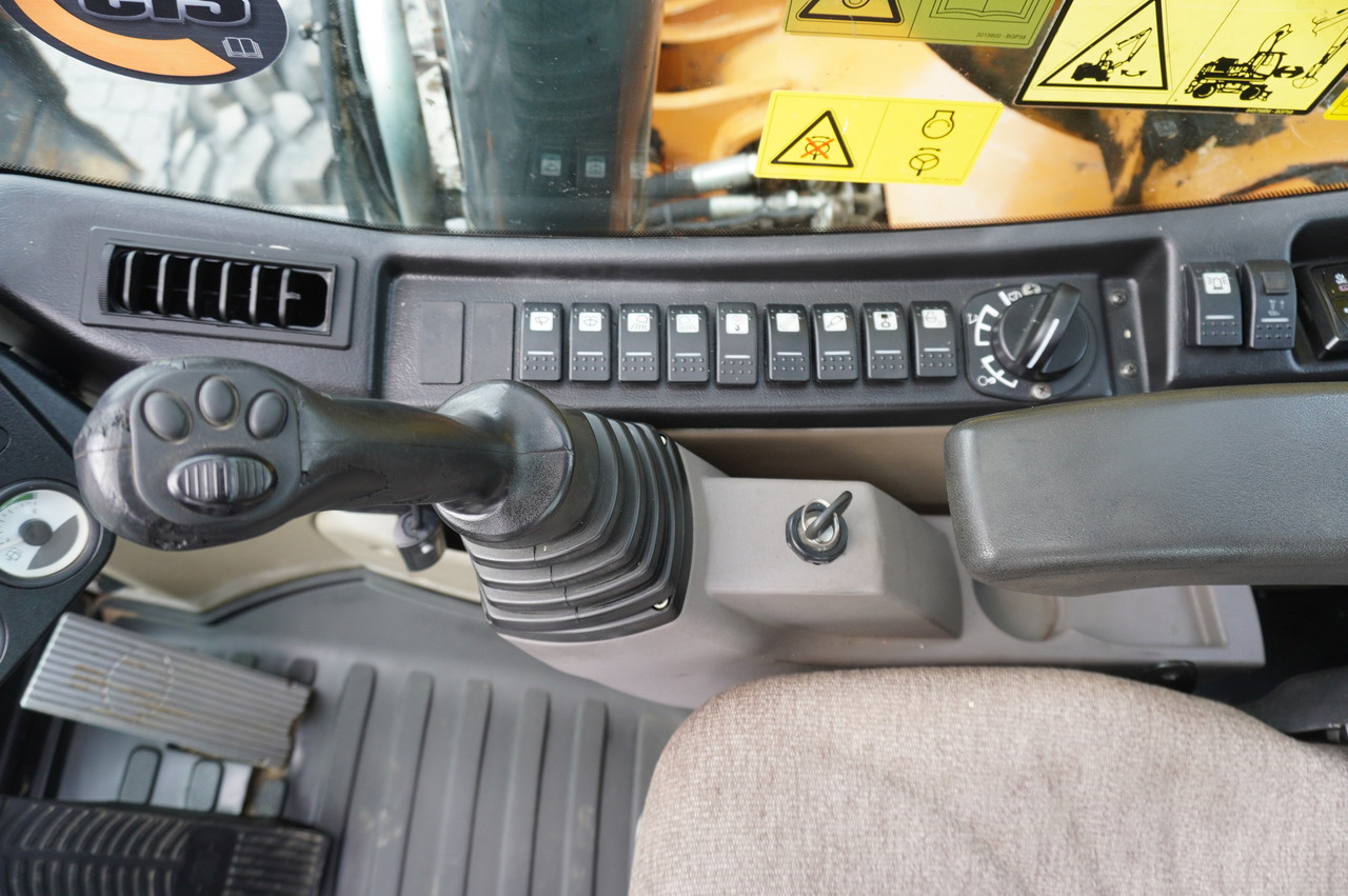 Excavadora de ruedas CASE WX218 / 23t wheeled excavator / 3 times folding arm: foto 23