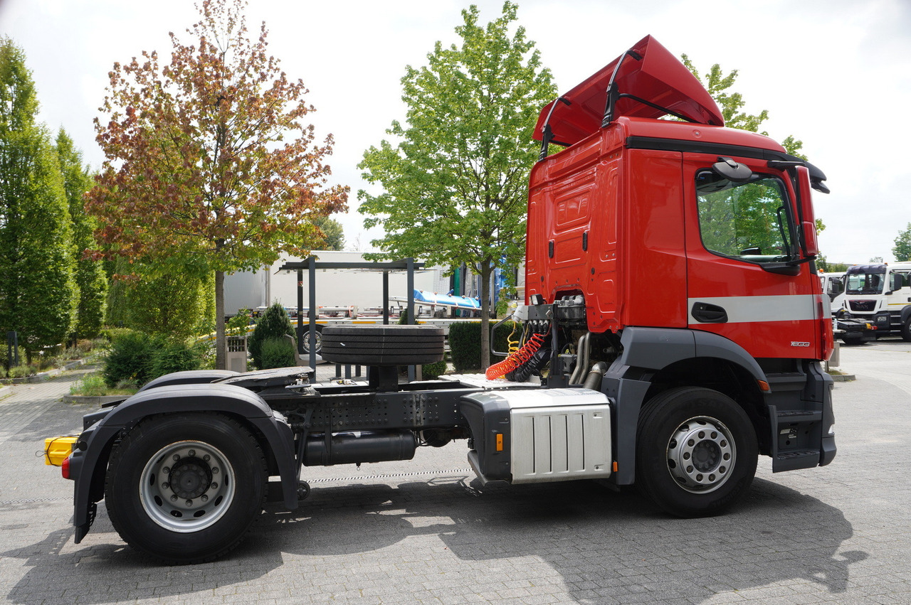 MERCEDES-BENZ Actros 1833 tractor unit / 260 tho. km - Cabeza tractora: foto 5 MERCEDES-BENZ Actros 1833 tractor unit / 260 tho. km - Cabeza tractora: foto 5