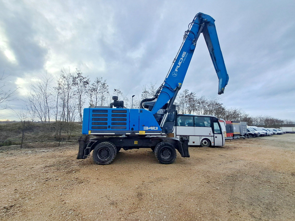 FUCHS material handling excavator / 2022 / joystick control - Manipulador de materiales: foto 1 FUCHS material handling excavator / 2022 / joystick control - Manipulador de materiales: foto 1