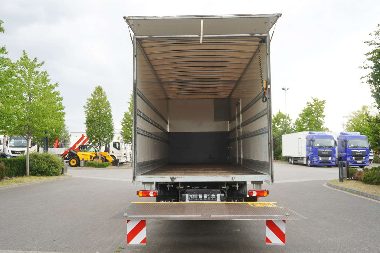 IVECO Eurocargo 12.210 / 18 EPAL box / 130 tho. km! / Dhollandia tail lift 1500 kg - Camión caja cerrada: foto 5 IVECO Eurocargo 12.210 / 18 EPAL box / 130 tho. km! / Dhollandia tail lift 1500 kg - Camión caja cerrada: foto 5