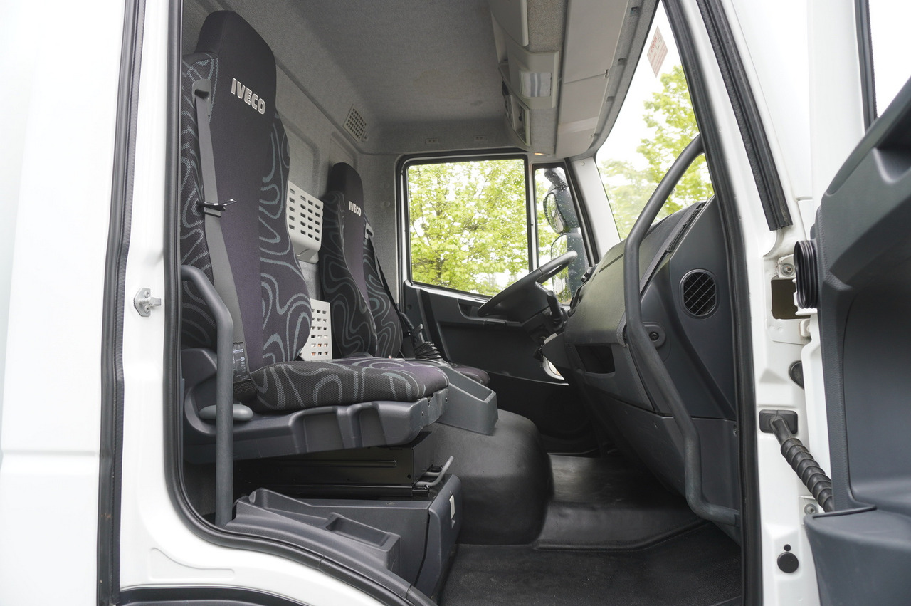 Leasing de IVECO Eurocargo 150 E25 / 90 tho. km !!! / Tow truck IVECO Eurocargo 150 E25 / 90 tho. km !!! / Tow truck: foto 31