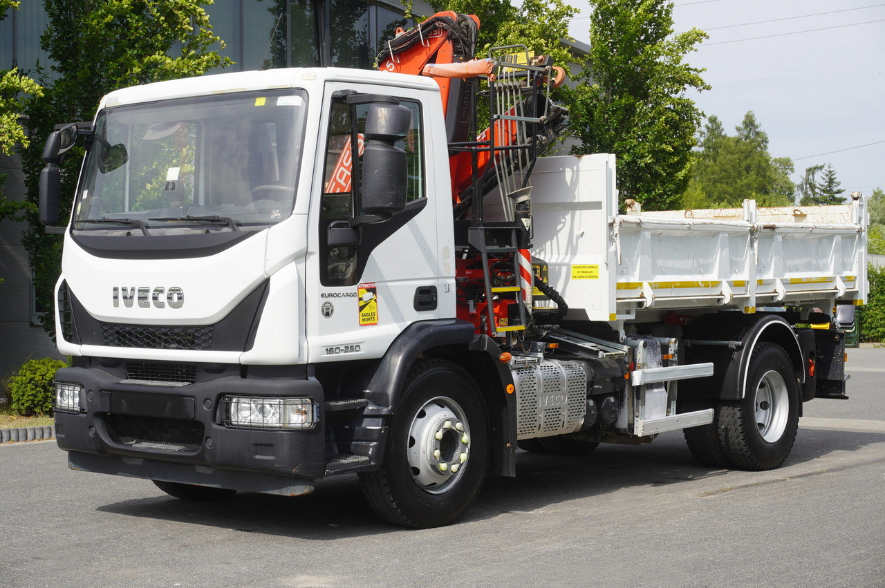 IVECO Eurocargo 160-250 / Fassi F95 crane / 120 tho. km / 3-sided tipper - Camión grúa: foto 3 IVECO Eurocargo 160-250 / Fassi F95 crane / 120 tho. km / 3-sided tipper - Camión grúa: foto 3