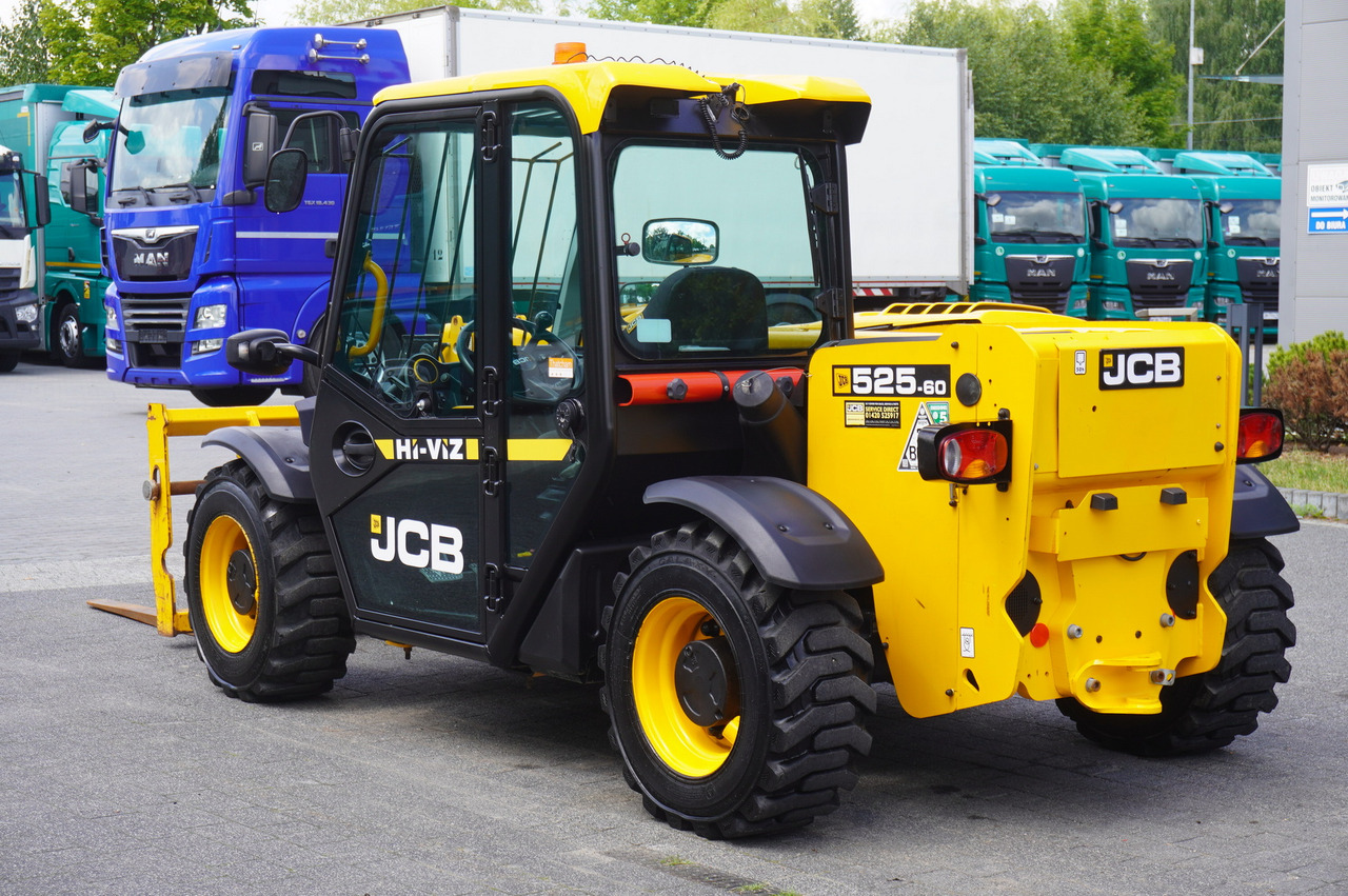 JCB 525-60T5 / 2022 / 860 MTH! / 2.5 T / Reach 6 m / joystick - Manipulador telescópico: foto 4 JCB 525-60T5 / 2022 / 860 MTH! / 2.5 T / Reach 6 m / joystick - Manipulador telescópico: foto 4