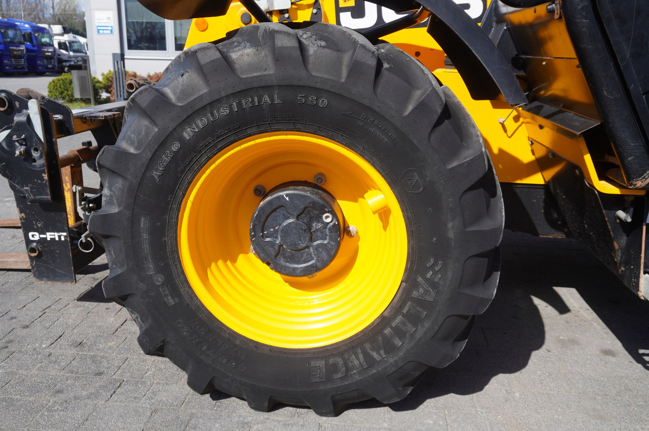 Cargadora de ruedas telescópica JCB 526-56 AGRI Plus / 5.6 m telescopic loader / joystick: foto 13