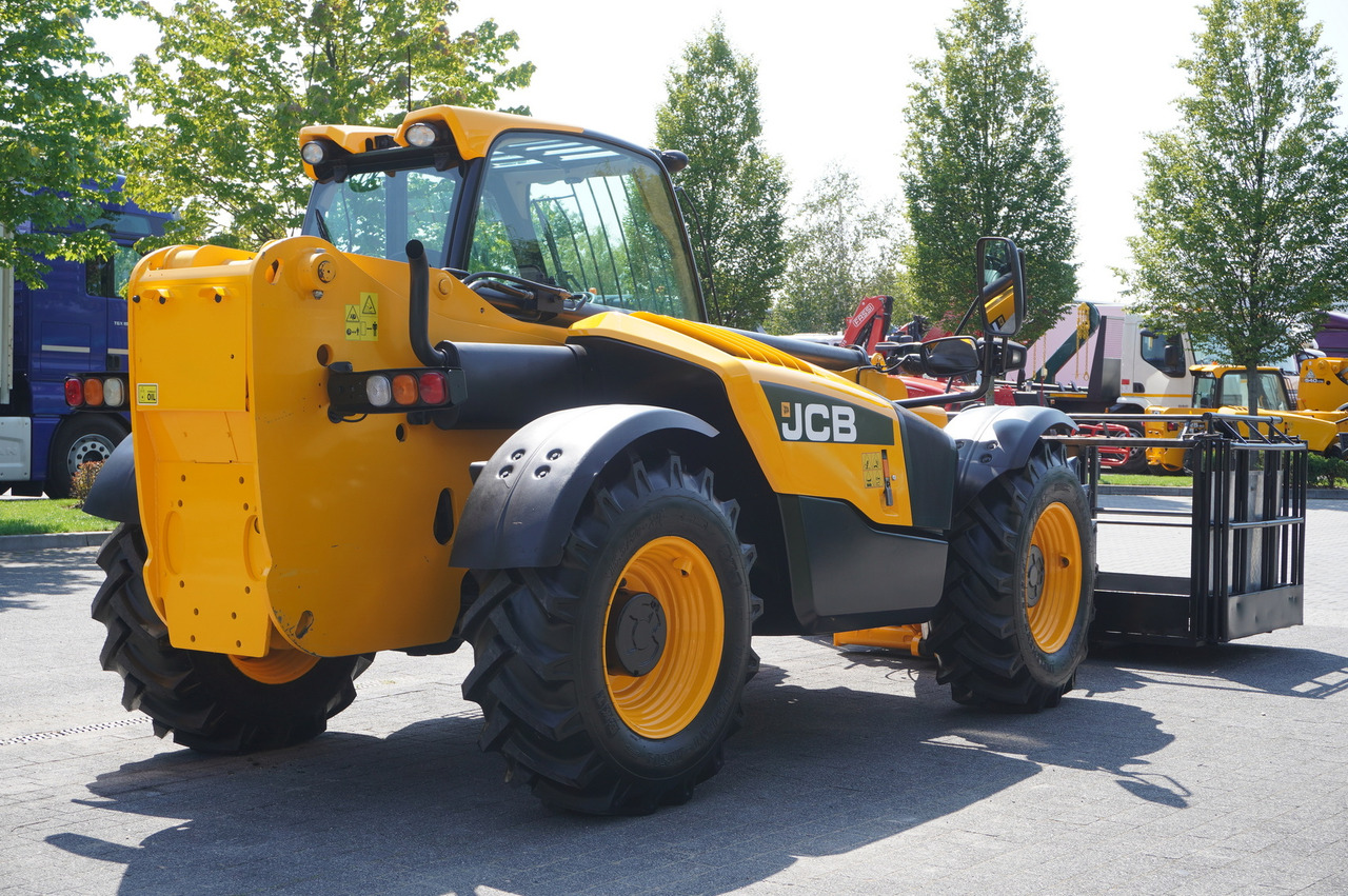 JCB 535-95 / 3.5 T / range 9.5 m / joystick - Manipulador telescópico: foto 5 JCB 535-95 / 3.5 T / range 9.5 m / joystick - Manipulador telescópico: foto 5