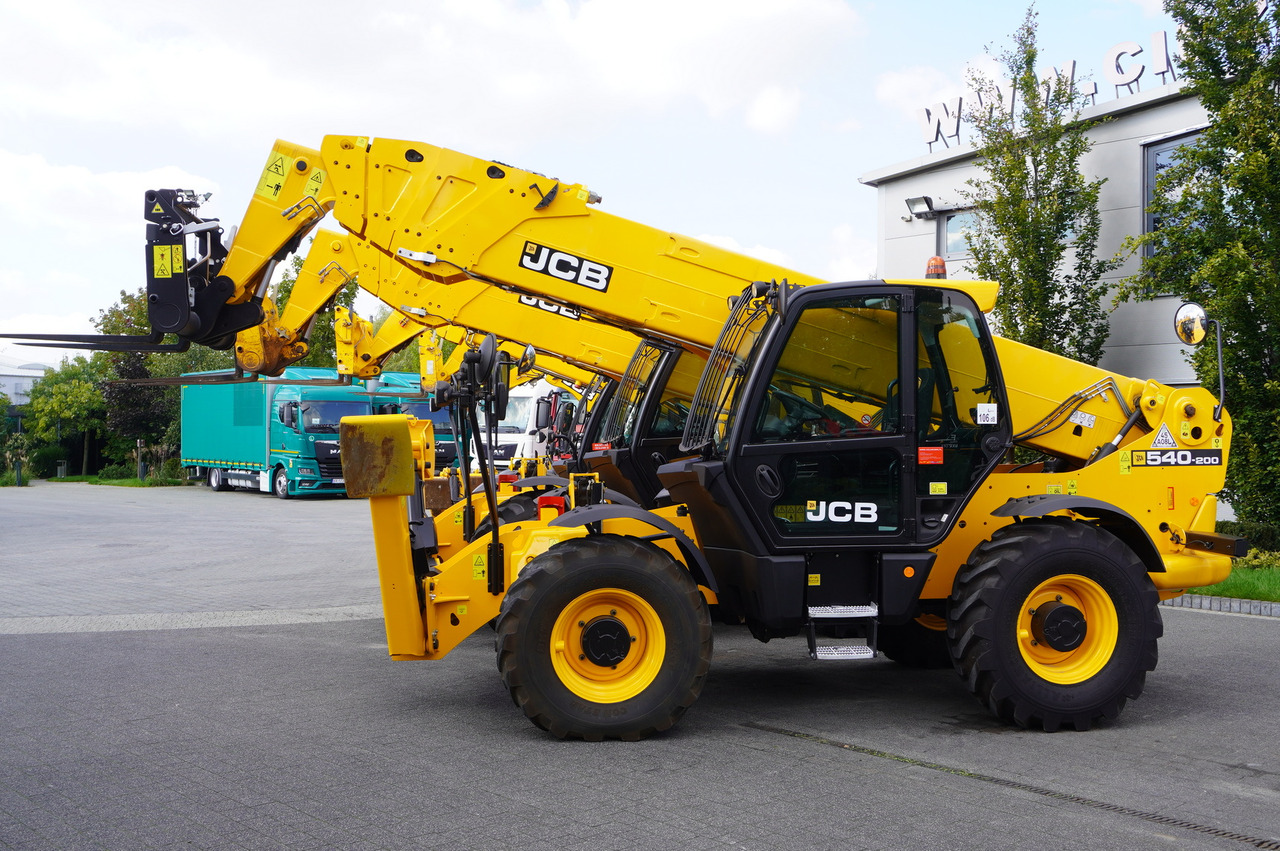 JCB 540-140 telescopic loader / 14 m range / 1800 MTH / Several units - Manipulador telescópico: foto 4 JCB 540-140 telescopic loader / 14 m range / 1800 MTH / Several units - Manipulador telescópico: foto 4