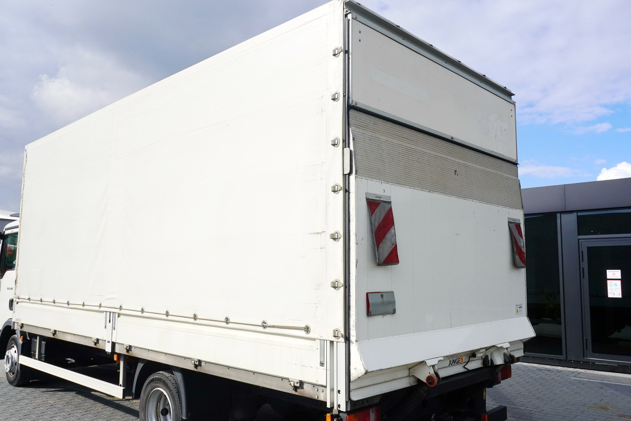 JUNGE Tarpaulin body + lift Dhollandia 1000 kg - Toldo carrocería: foto 4 JUNGE Tarpaulin body + lift Dhollandia 1000 kg - Toldo carrocería: foto 4