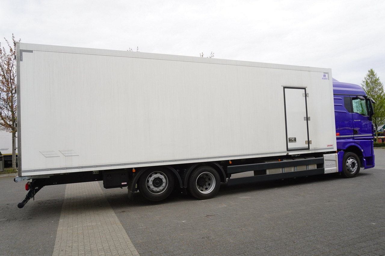 MAN New MAN TGX 26.400 / New Isotherm Plandex 23 Pallets / Warranty - Camión caja cerrada: foto 2 MAN New MAN TGX 26.400 / New Isotherm Plandex 23 Pallets / Warranty - Camión caja cerrada: foto 2
