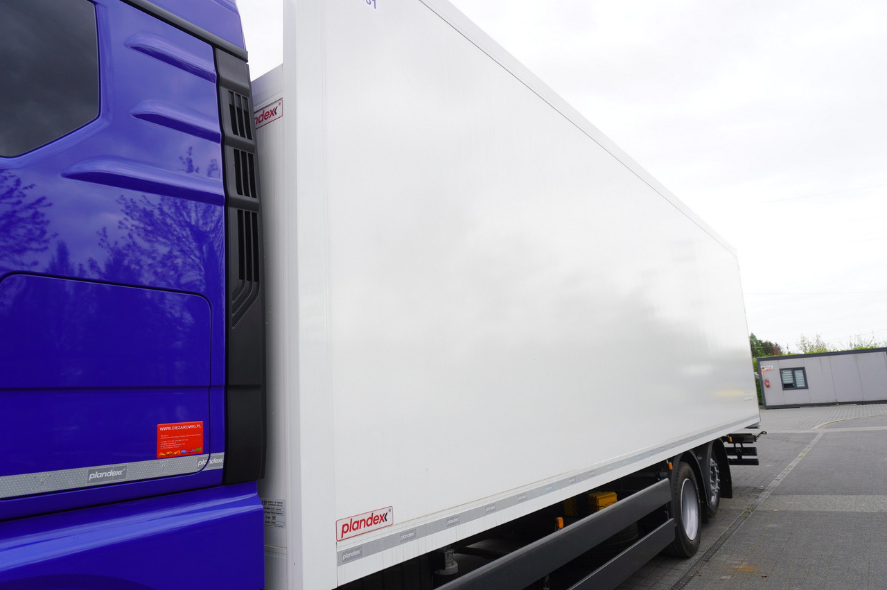 Camión isotérmico nuevo MAN New MAN TGX 26.400 / New Isotherm Plandex 23 Pallets / Warranty: foto 8
