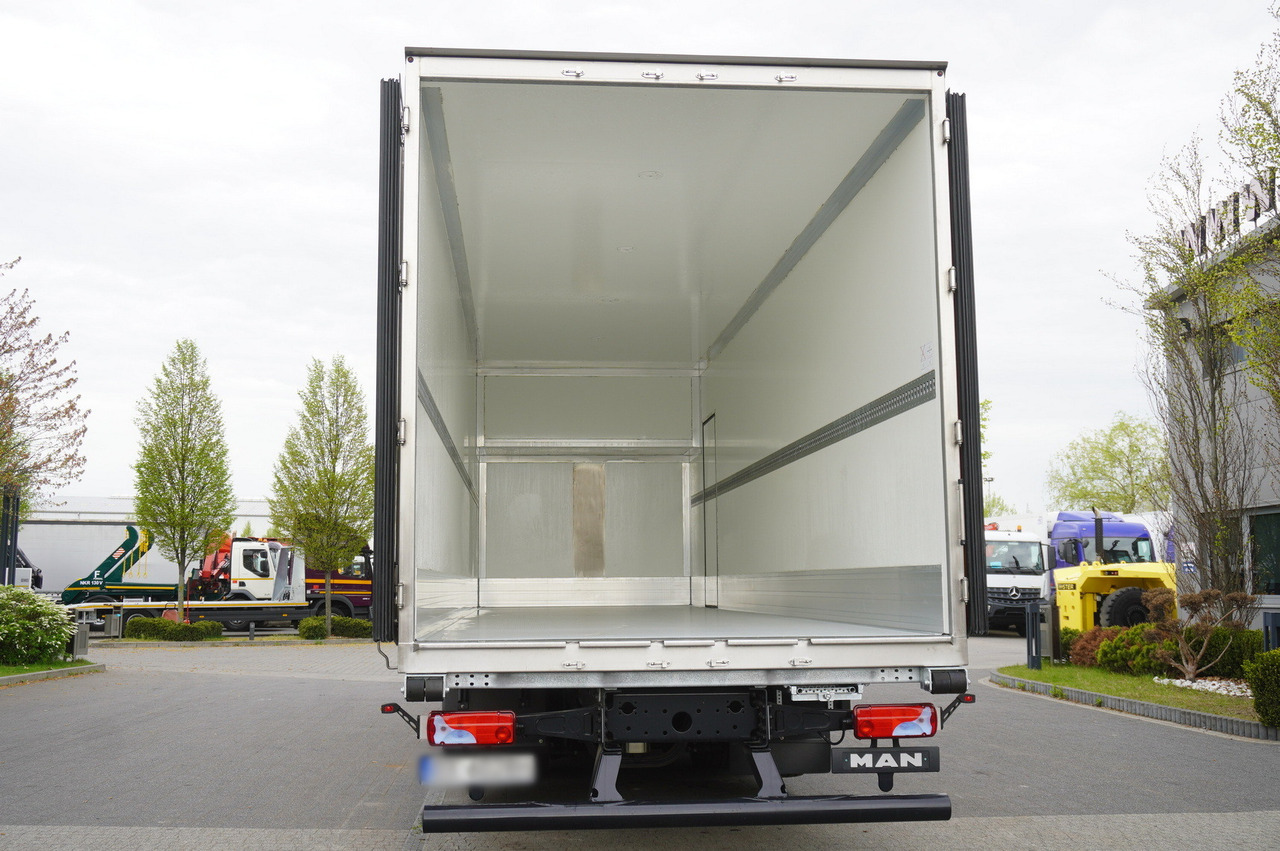 MAN New MAN TGX 26.400 / New Isotherm Plandex 23 Pallets / Warranty - Camión isotérmico: foto 4 MAN New MAN TGX 26.400 / New Isotherm Plandex 23 Pallets / Warranty - Camión isotérmico: foto 4