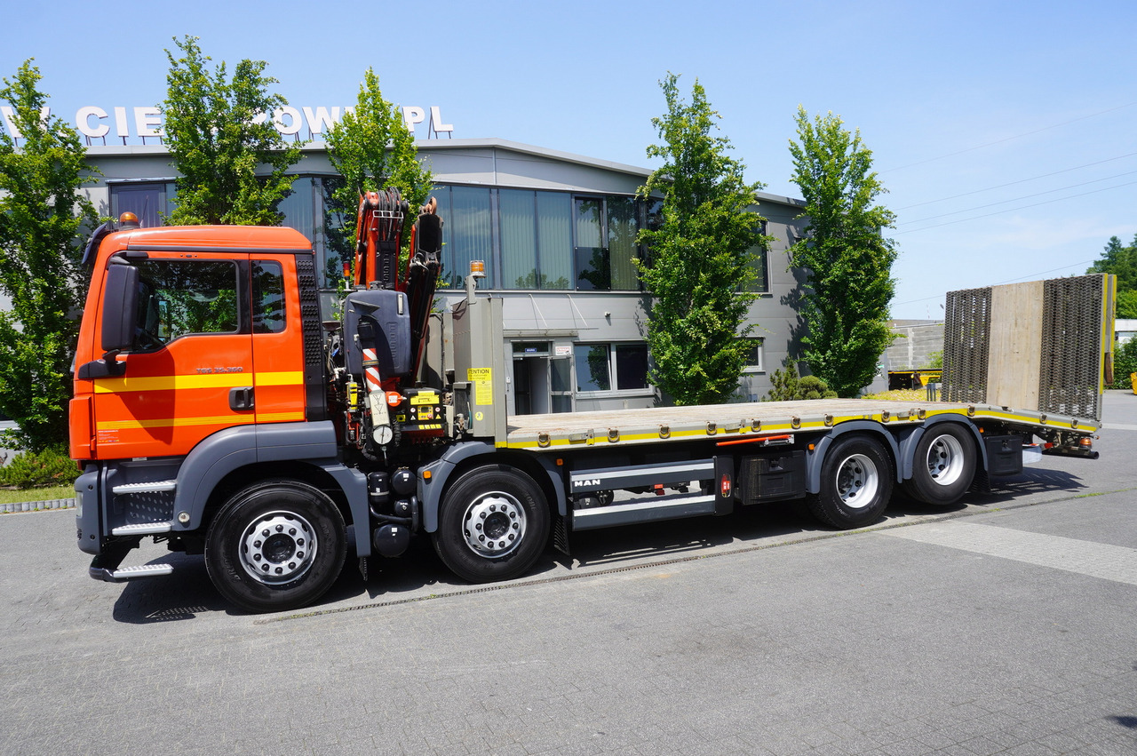 MAN TGS 35.360 E6 8x2 / FASSI F235 crane / 6.5 T cap. / 8.3 m reach - Camión portavehículos, Camión grúa: foto 4 MAN TGS 35.360 E6 8x2 / FASSI F235 crane / 6.5 T cap. / 8.3 m reach - Camión portavehículos, Camión grúa: foto 4