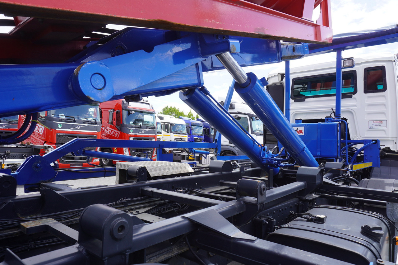 Cuba de purín MAN TGS 35.400 8 × 4 E5 / HYVA HOOK LIFT 32.56 SE / Septic barrel 13000 L: foto 12