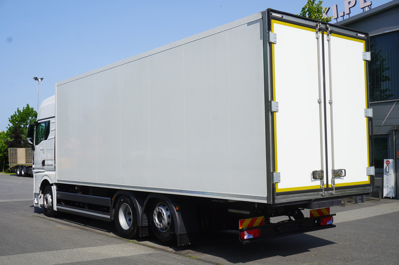 MAN TGX 26.470 / 2022 / Krone Refrigerator 40 EPAL Multitemp Dopplestock / Carrier Supra 950 MT - Camión frigorífico: foto 4 MAN TGX 26.470 / 2022 / Krone Refrigerator 40 EPAL Multitemp Dopplestock / Carrier Supra 950 MT - Camión frigorífico: foto 4
