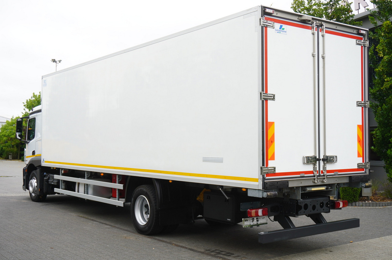 MERCEDES-BENZ Actros 1824 / Refrigerator 22 EPAL / Carrier Supra 950 / Sleeping cabin - Camión frigorífico: foto 2 MERCEDES-BENZ Actros 1824 / Refrigerator 22 EPAL / Carrier Supra 950 / Sleeping cabin - Camión frigorífico: foto 2
