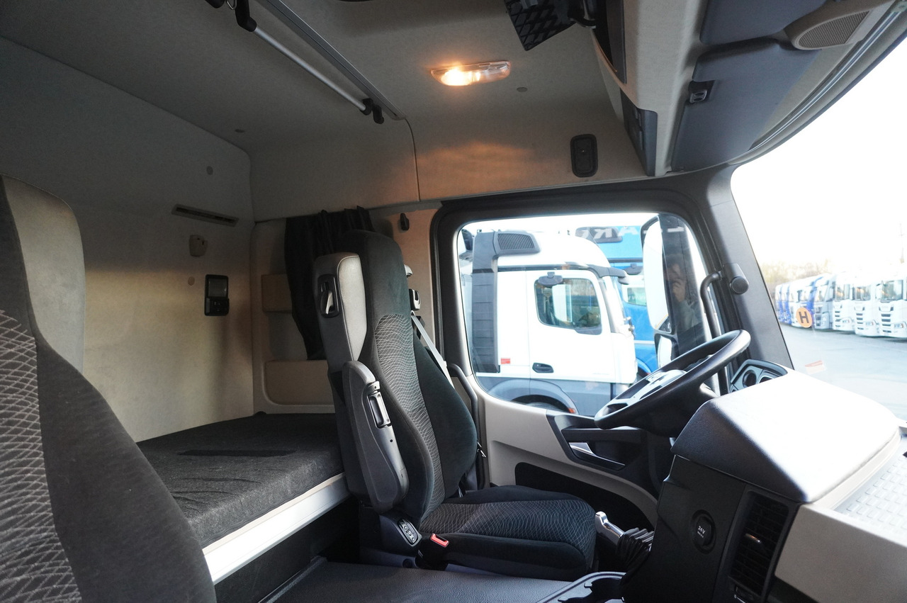 Camión lona MERCEDES-BENZ Actros 1830 4x2 E6 / Curtainsider 18 EPAL / Sleeper cab: foto 28
