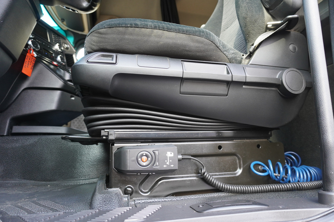 Camión lona MERCEDES-BENZ Actros 1835 E6 4×2 / Curtainsider 21 pallets / tail lift 1.5t: foto 16