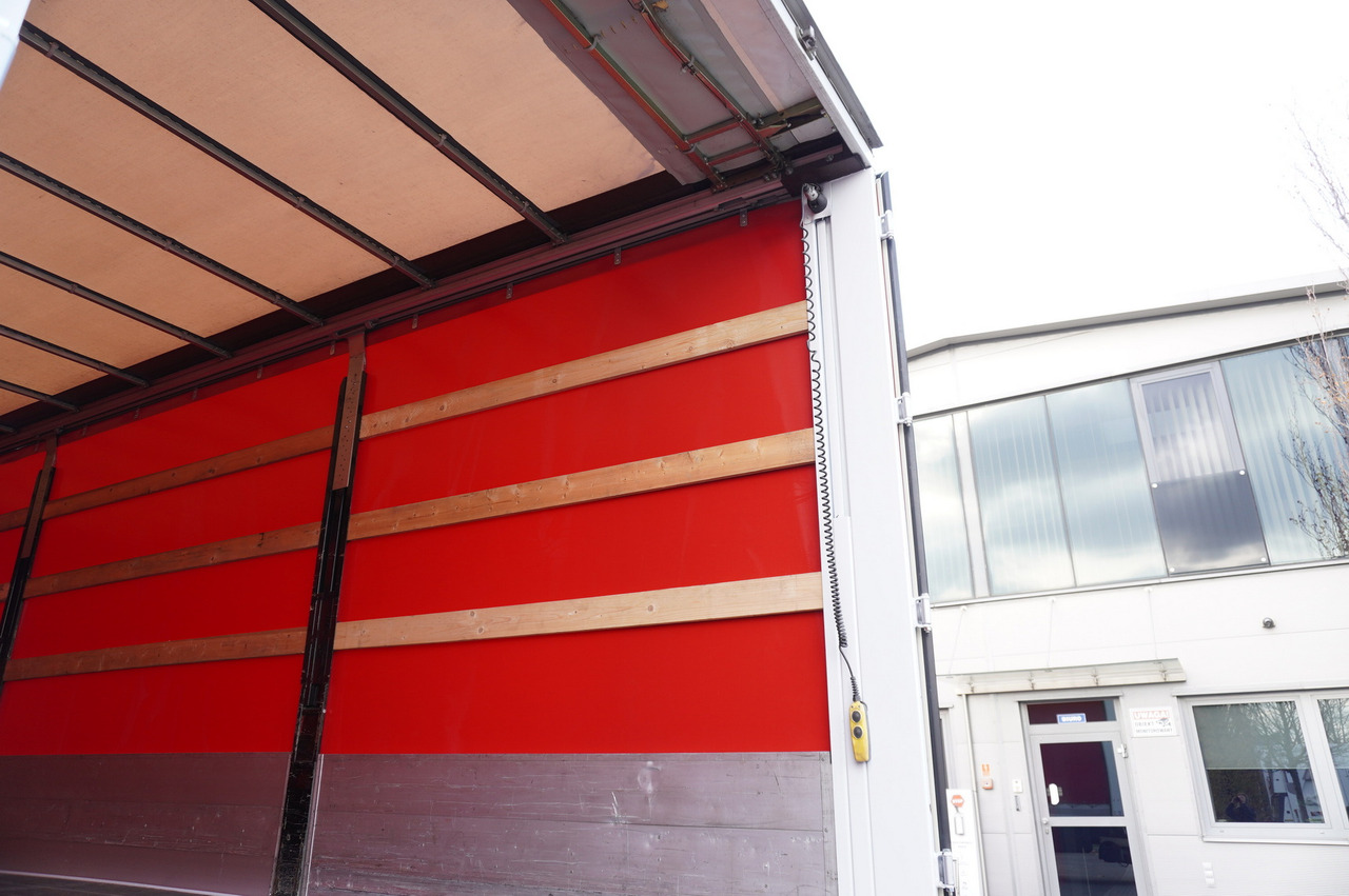 Camión lona MERCEDES-BENZ Actros 1835 E6 4×2 / Curtainsider 21 pallets / tail lift 1.5t: foto 28