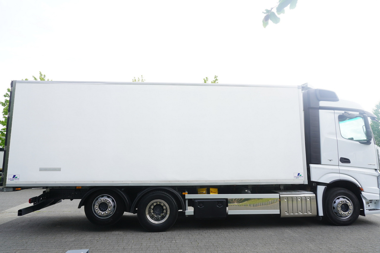 MERCEDES-BENZ Actros 2543 / Lecapitaine Refrigerator Multitemperature / Carrier Supra 950 MT - Camión frigorífico: foto 5 MERCEDES-BENZ Actros 2543 / Lecapitaine Refrigerator Multitemperature / Carrier Supra 950 MT - Camión frigorífico: foto 5
