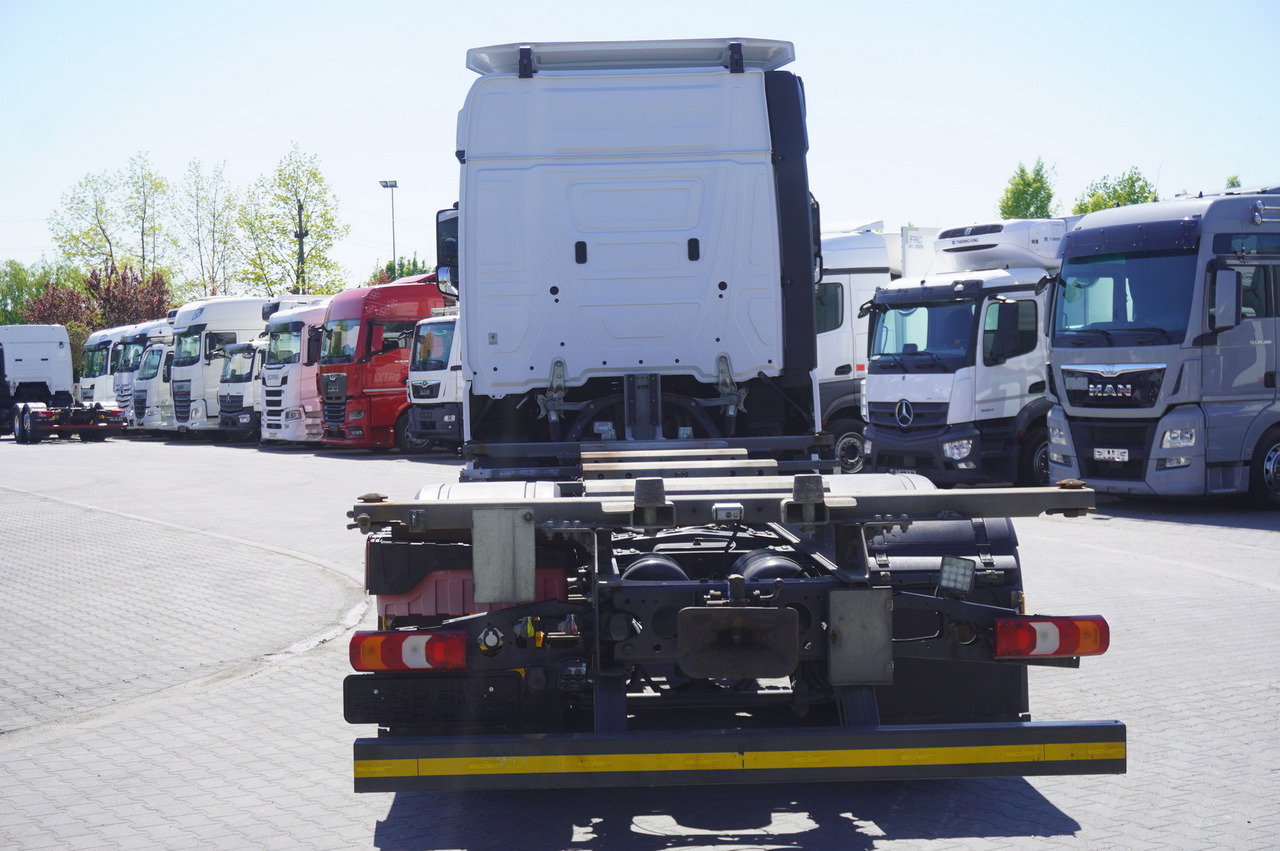 MERCEDES-BENZ Actros 2545 6×2 MP5 / FULL ADR / 12 units - Camión portacontenedore/ Intercambiable: foto 5 MERCEDES-BENZ Actros 2545 6×2 MP5 / FULL ADR / 12 units - Camión portacontenedore/ Intercambiable: foto 5