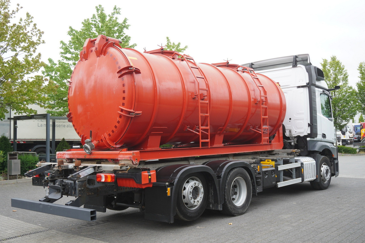 MERCEDES-BENZ Actros 2545 6 × 2 MP5 / NEW septic barrel 13000 L - Camión cisterna: foto 4 MERCEDES-BENZ Actros 2545 6 × 2 MP5 / NEW septic barrel 13000 L - Camión cisterna: foto 4