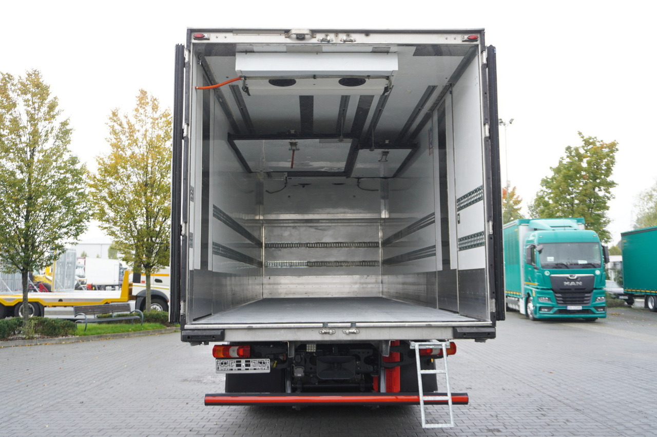MERCEDES-BENZ Actros 2545 MP5 / Lecapitaine 18 EPAL refrigerator / Bitemperature / Carrier Supra 850 MT / ADR AT - Camión frigorífico: foto 4 MERCEDES-BENZ Actros 2545 MP5 / Lecapitaine 18 EPAL refrigerator / Bitemperature / Carrier Supra 850 MT / ADR AT - Camión frigorífico: foto 4