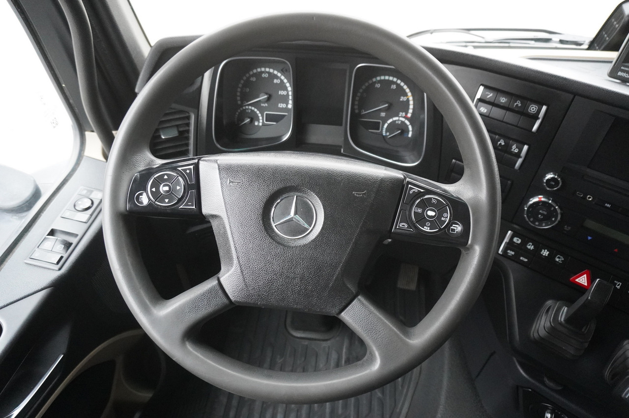 Camión caja abierta MERCEDES-BENZ Actros 3563 8x4 / Tipper for grain 20 t load capacity: foto 31