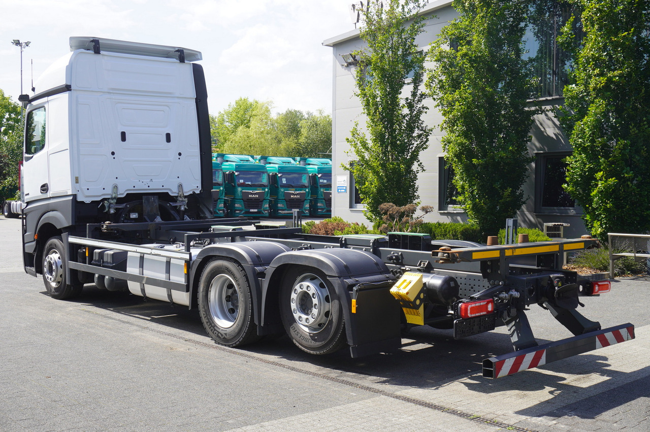 MERCEDES-BENZ Actros L 2545 MP5 / BDF / 2022 / 290 tho. km - Camión portacontenedore/ Intercambiable: foto 2 MERCEDES-BENZ Actros L 2545 MP5 / BDF / 2022 / 290 tho. km - Camión portacontenedore/ Intercambiable: foto 2