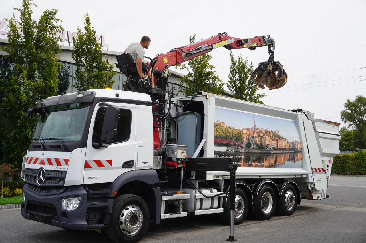 MERCEDES-BENZ Antos 3240 8x2 / Tajfun 5T crane / Farid Industries garbage truck/ 3 steered axles - Limpieza de alcantarillado: foto 4 MERCEDES-BENZ Antos 3240 8x2 / Tajfun 5T crane / Farid Industries garbage truck/ 3 steered axles - Limpieza de alcantarillado: foto 4