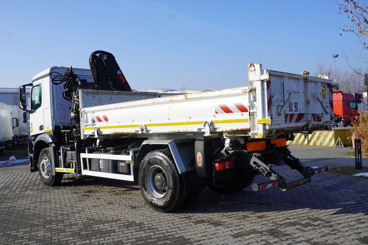 MERCEDES-BENZ Arocs 1833 / 87,000 km!!! / Hds HIAB X-DUO 128 B-2 / three-sided tipper - Camión caja abierta, Camión grúa: foto 5 MERCEDES-BENZ Arocs 1833 / 87,000 km!!! / Hds HIAB X-DUO 128 B-2 / three-sided tipper - Camión caja abierta, Camión grúa: foto 5