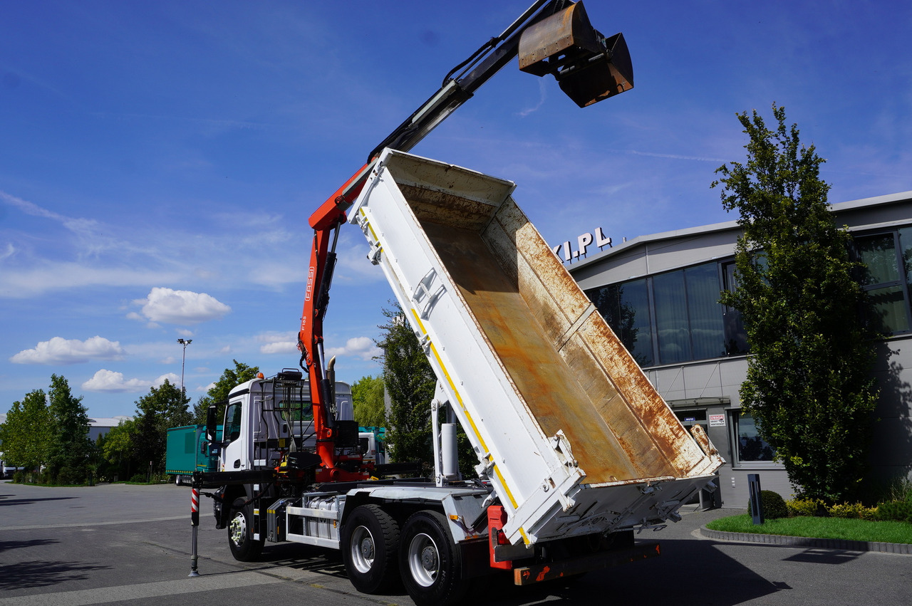 MERCEDES-BENZ Arocs 2636 / 6x4 / HDS Fassi / 3-Way Tipper / Bortmatic - Camión volquete, Camión grúa: foto 5 MERCEDES-BENZ Arocs 2636 / 6x4 / HDS Fassi / 3-Way Tipper / Bortmatic - Camión volquete, Camión grúa: foto 5