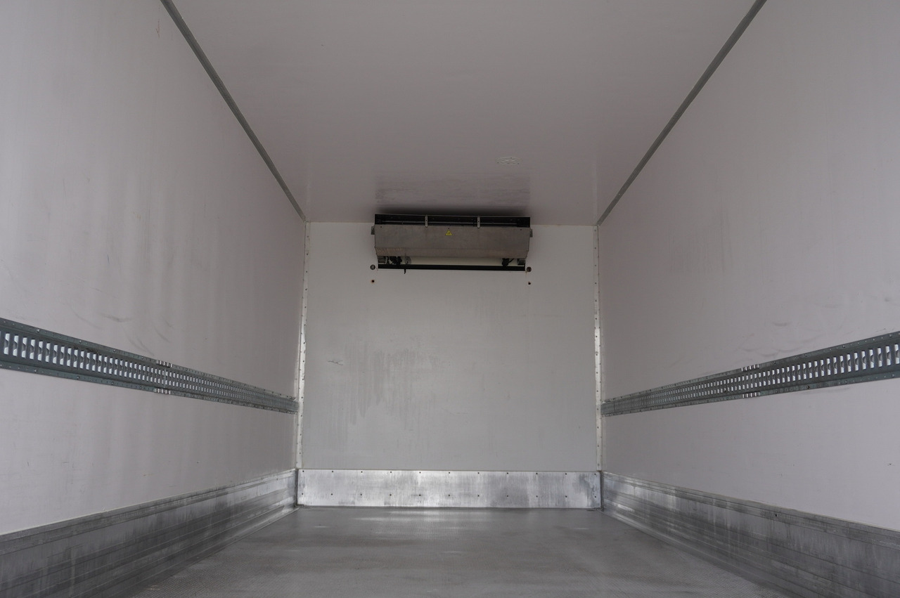 Camión frigorífico MERCEDES-BENZ Atego 1530 E6 Lamberet refrigerated truck 17 pallets / load capacity 7t: foto 14 Camión frigorífico MERCEDES-BENZ Atego 1530 E6 Lamberet refrigerated truck 17 pallets / load capacity 7t: foto 14