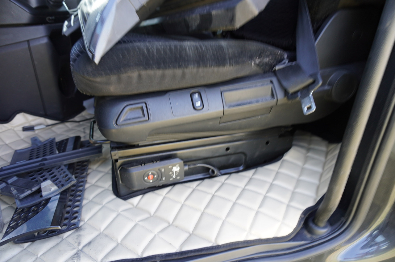 Leasing de MERCEDES-BENZ Actros 2545 GIGA / without engine MERCEDES-BENZ Actros 2545 GIGA / without engine: foto 27 Leasing de MERCEDES-BENZ Actros 2545 GIGA / without engine MERCEDES-BENZ Actros 2545 GIGA / without engine: foto 27