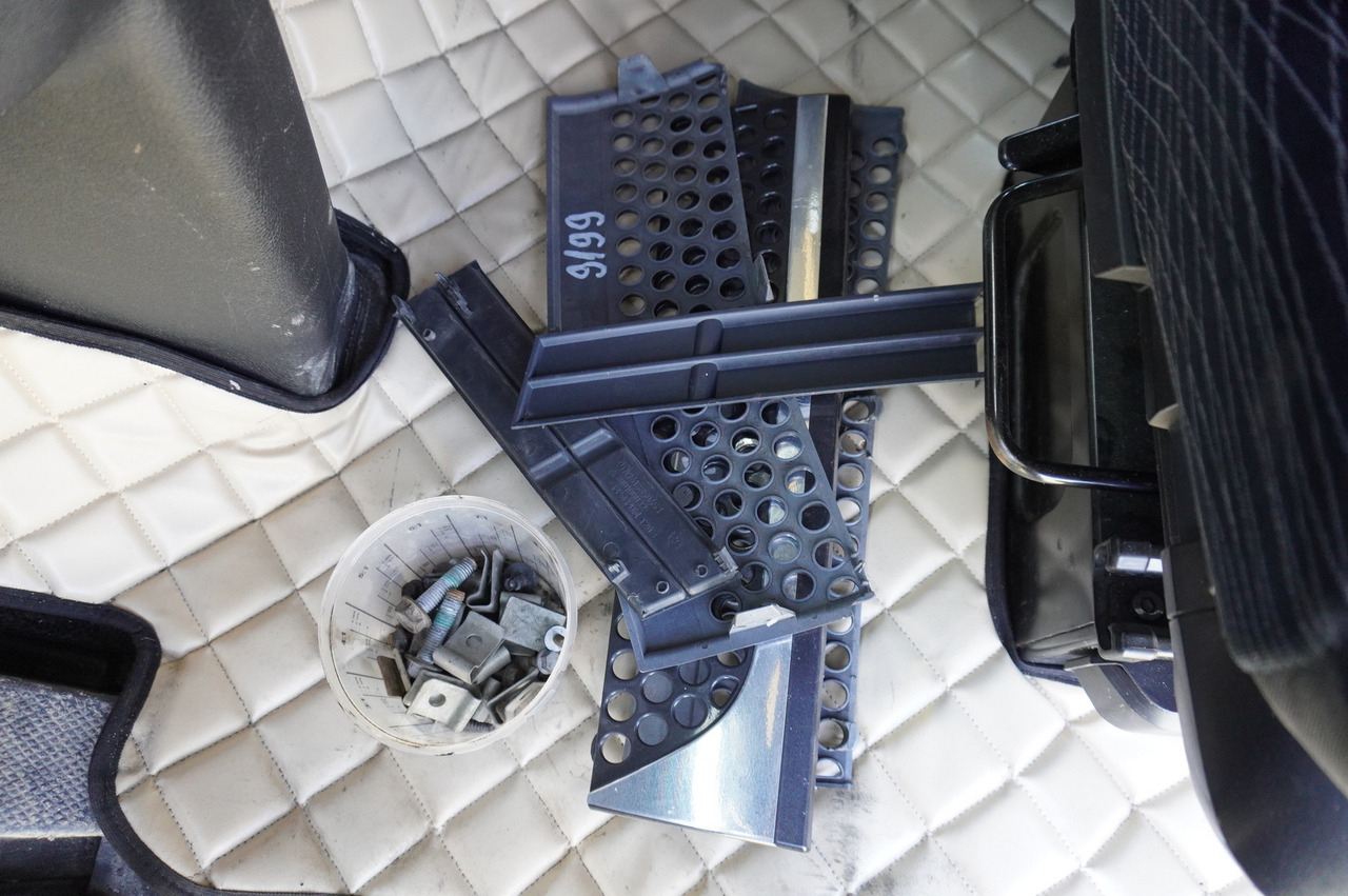 Leasing de MERCEDES-BENZ Actros 2545 GIGA / without engine MERCEDES-BENZ Actros 2545 GIGA / without engine: foto 25 Leasing de MERCEDES-BENZ Actros 2545 GIGA / without engine MERCEDES-BENZ Actros 2545 GIGA / without engine: foto 25