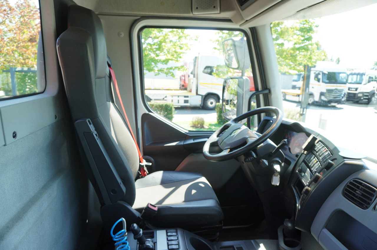 Camión caja abierta, Camión grúa RENAULT C320 P 4x2 / FASSI crane 6.2 T / range 10 m / Flatbed 15 EPAL / 50 tho. km!: foto 19