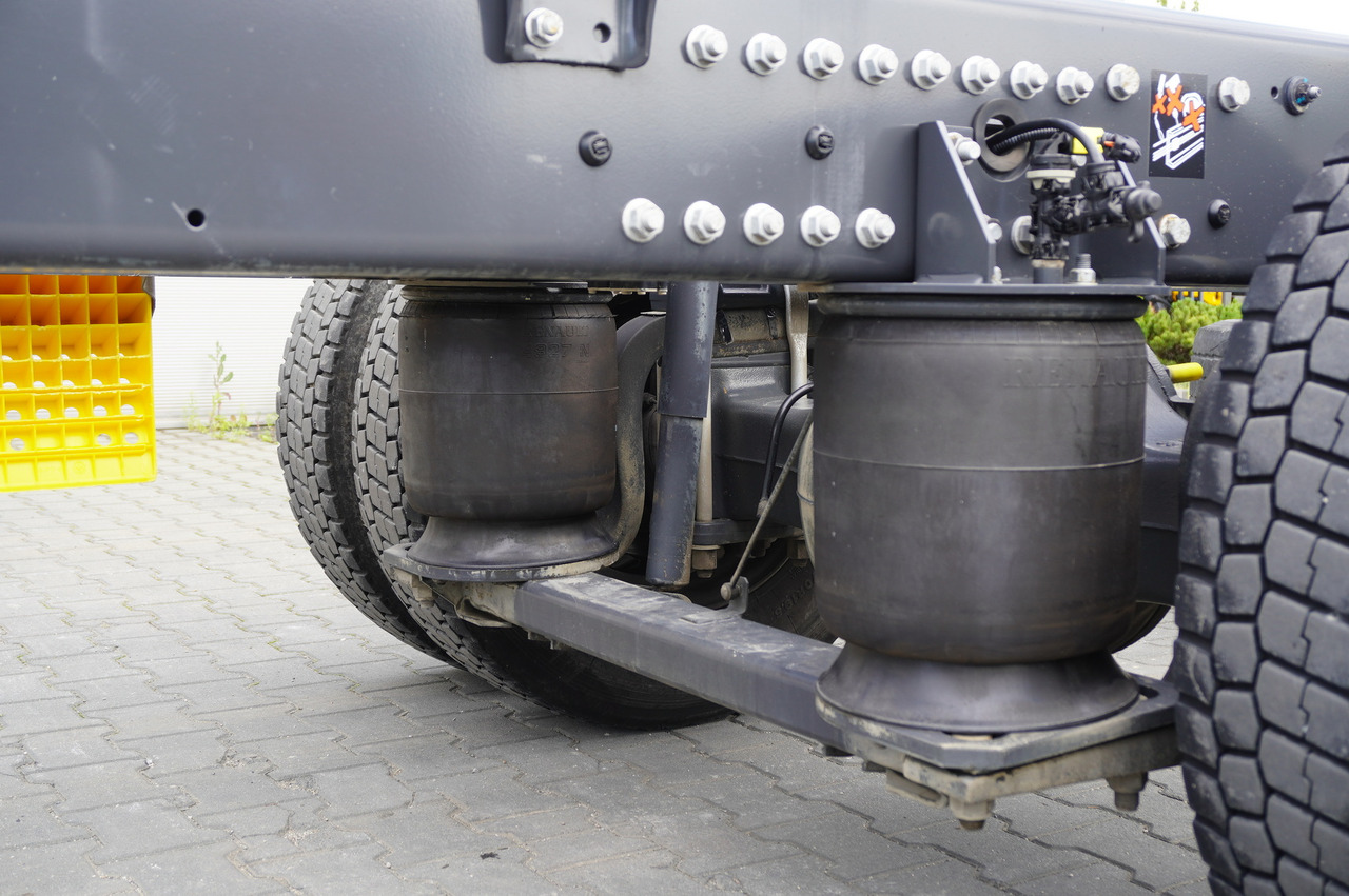 Camión chasis RENAULT D16 / Chassis 7.1 m / Differential lock: foto 11 Camión chasis RENAULT D16 / Chassis 7.1 m / Differential lock: foto 11