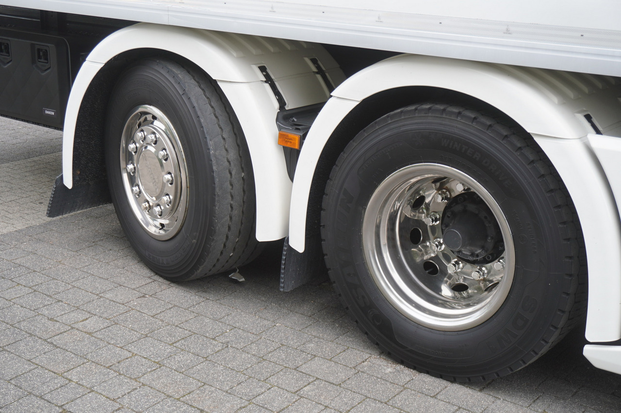 Camión frigorífico SCANIA R500 / Lecapitaine refrigerator / Carrier Supra 950 / steered 3rd axle: foto 13 Camión frigorífico SCANIA R500 / Lecapitaine refrigerator / Carrier Supra 950 / steered 3rd axle: foto 13