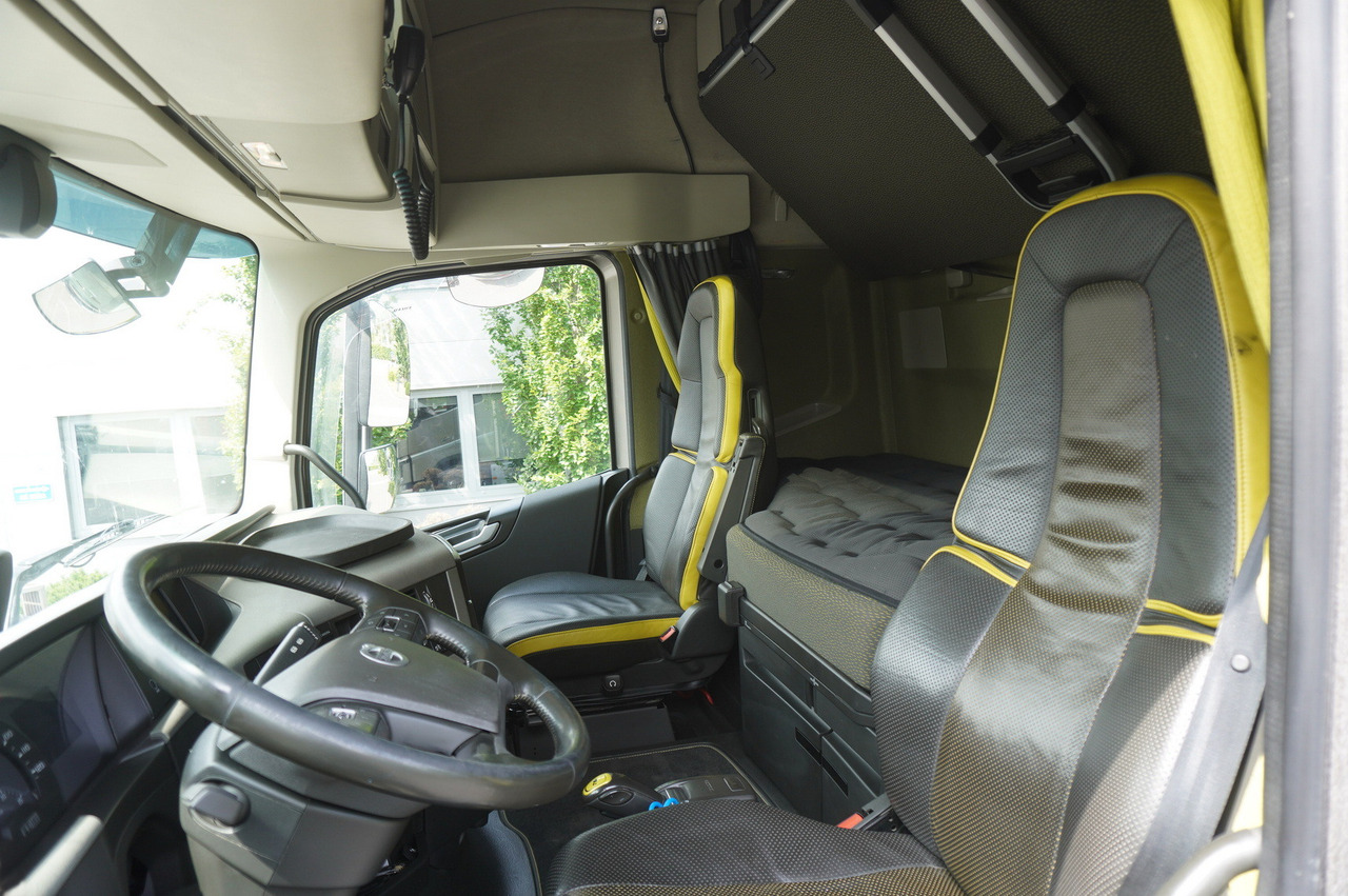 Camión grúa VOLVO FH16 750 8x4x4 / 750 HP! / Frame 685 cm / Steered 4th axle: foto 16