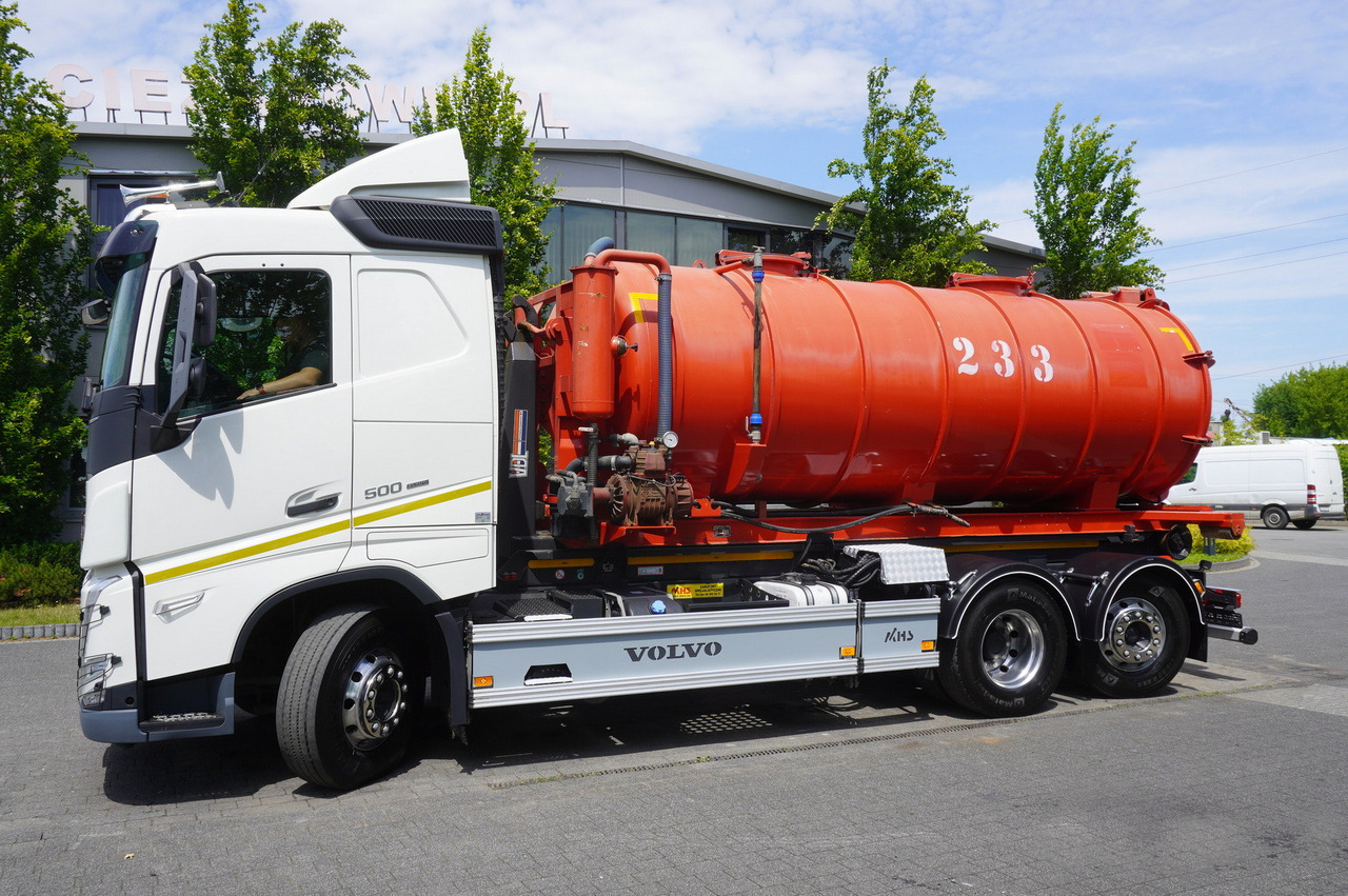 VOLVO Volvo FH 500 / Septic barrel 13000 l / Hook lift 21 t / 2022 / 3rd axle steered / 2 units - Cuba de purín: foto 4 VOLVO Volvo FH 500 / Septic barrel 13000 l / Hook lift 21 t / 2022 / 3rd axle steered / 2 units - Cuba de purín: foto 4